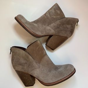 Kork Ease Grey Leather & Suede Castenada Booties
